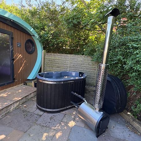 Elletson Park Wood Fired Hot Tubs, Caravans & Pods Pilling Екстериор снимка