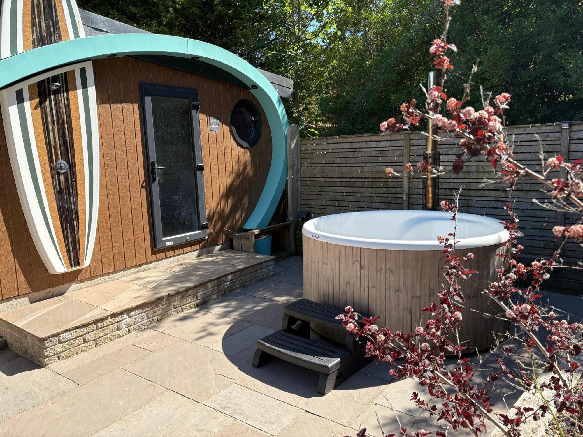 Elletson Park Wood Fired Hot Tubs, Caravans & Pods Pilling Екстериор снимка